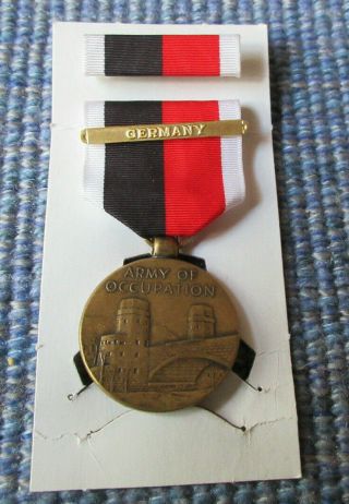Vintage 1945 Wwii Army Of Occupation Germany Medal Set On Card