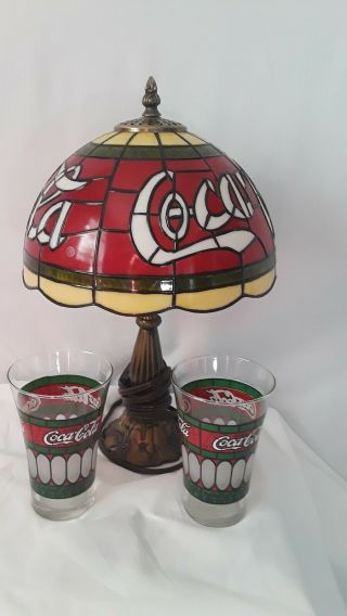 Coca Cola Lamp With Stained Glass Look Shade And 2 Glass Cups