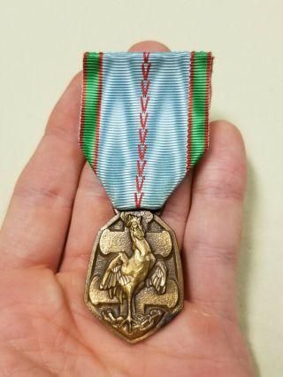 Ww2 French Medal 1939 - 1945 Bronze Rooster For Combat Service