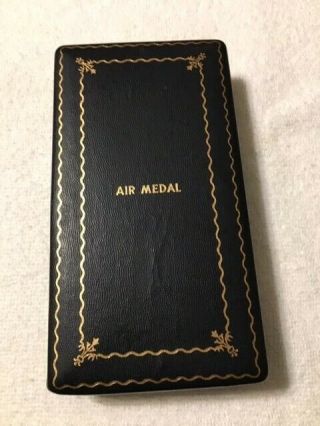 early issue US WW2 Air Medal Full Wrap with Navy Air Crew Wings Exc. 2