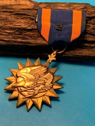 Old Vtg Collectible WWII Screaming Eagle Lightning Bolt Air Ribbon Medal Pin 3
