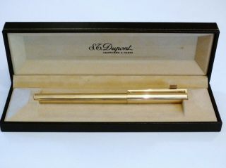 S.  T.  Dupont Classique Godron Gold Plated Fountain Pen With 18k Solid Gold Nib