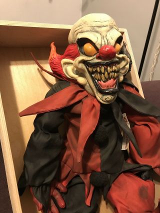Mezco Dark Cadaver Carnival Clown 24 " Spencer’s Exclusive - Discontinued