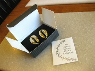 Coreen Simpson For Avon Gold Plated Cowrie Shell Pierced Earrings / Nib