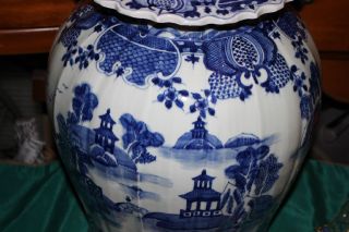 LARGE Chinese Blue & White Lidded Temple Jar Vase - Houses Water Trees - Porcelain 3