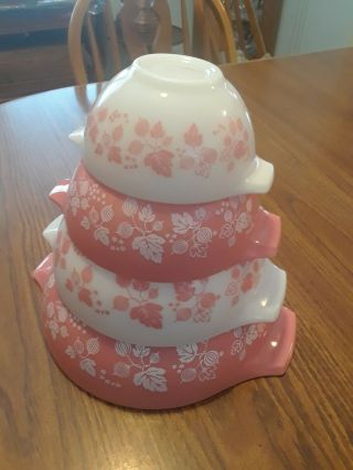 4 Piece Vintage Pyrex Pink/ White Gooseberry Cinderella Mixing Bowls