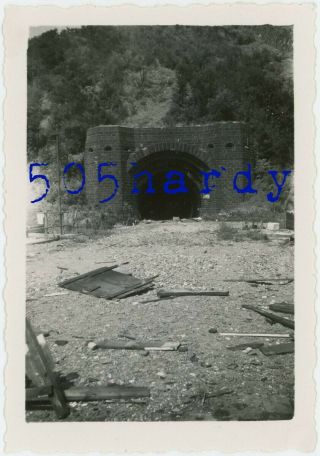 Wwii Us Gi Photo - Great View Of Rail Road Tunnel At Ludendorff Bridge Remagen