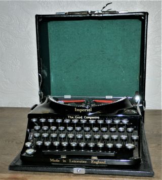 Vintage Imperial “good Companion” Portable Typewriter C.  1937.