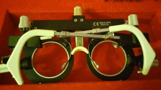Vintage Optical Test Lenses & Trial frames in Wooden carry box 3