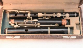 Vintage Wood Wooden Flute V.  Kohlert Sons Makers Grabitz Czecho - Slovakia Bt