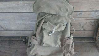 World War Ii U.  S.  Rucksack Backpack.  W/ Steel Frame.  Military Issu.