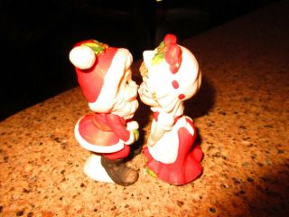 Lefton Kissing Santa And Mrs.  Claus Figurines Christmas Santa Big Eyes