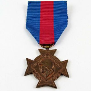 Vintage Wwii French Cross Voluntary Military Services 3rd Class Army Navy Medal