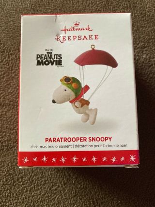 Hallmark Ornament Peanuts Paratrooper Snoopy 2016 (ref:sb)