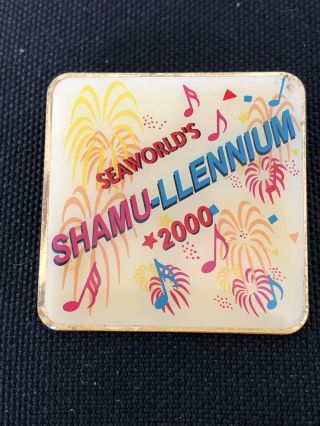 Vintage Seaworld Shamu - Llennium 2000 Pin,  Back To Pin Is Missing