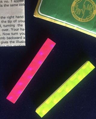 Vintage Magic Trick Mystic Sticks 3 Dimensional Color Change Paddle Move 1970 