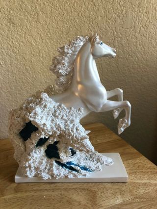 Enesco Trail of Painted Ponies - A Gift from the Sea 3