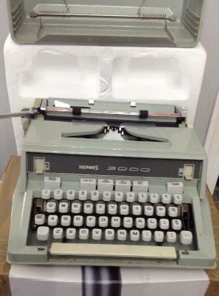 Vintage Hermes 3000 Typewriter In Case Made In France