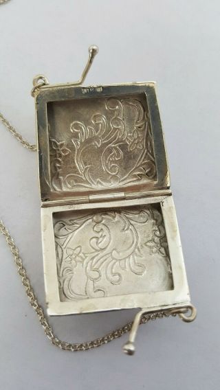 VINTAGE ETCHED STERLING HINGED PURSE / PILL BOX PENDANT & CHAIN NECKLACE 3