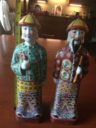 A Pair Chinese Famille Rose Porcelain Figures （marked）