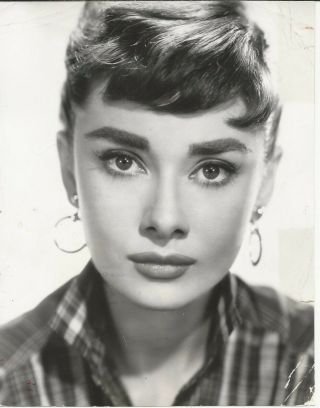 Audrey Hepburn 8 3/4 X 6 3/4 Vintage Early Portrait Still N2