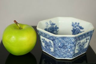 A Chinese Qianlong Period (1735 - 1796) Blue & White Octagonal Bowl