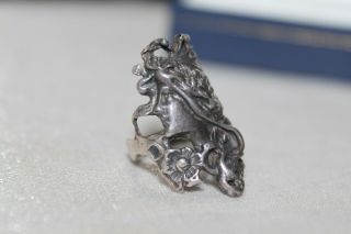 VINTAGE ART NOUVEAU Carved STERLING Silver FLORAL MAIDEN CROWN Ring Size 5 2