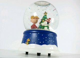Hallmark PEANUTS 50th Anniversary Musical Christmas Snow Globe 2