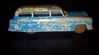 Tootsietoy Chicago Country Sedan Station Wagon Blue With White Roof Vintage Toy