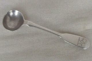 A Fine Antique Solid Sterling Silver William Iv Salt / Cruet Spoon London 1831.
