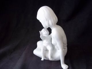 KAISER Porcelain Mother & Son (Child) 658 W.  GAWANTKA 3