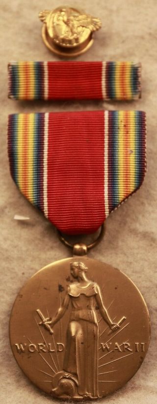 Ww2 Us Victory Medal Ribbon Bar Honorable Discharge Ruptured Duck Lapel Pin
