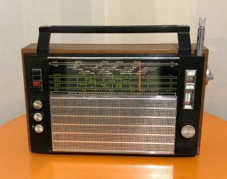 Vintage Soviet Russian Ussr Radio Selena Type B 207 Lw Fm 2sw Uhf