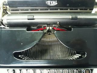 Antique Royal Model - O Touch Control Portable Typewriter - No Case - 111419b 3