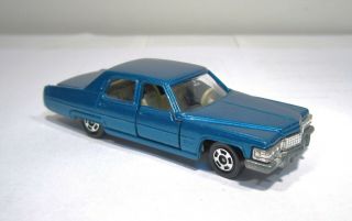 Tomica Tomy F2 Cadillac Fleetwood Brougham,  1/77