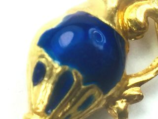 ATTRACTIVE 18K yellow gold COBALT blue enamel WATER JUG charm pendant.  2.  0gm. 2