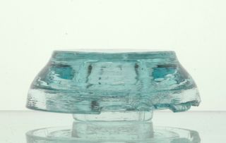 SCARCE CD 26 ICE AQUA NO EMBOSSING GLASS BATTERY REST INSULATOR 2