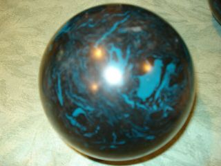 Vintage Set of 3 Manhattan Rubber Duckpin Bowling Balls Black w/Blue Swirls 2