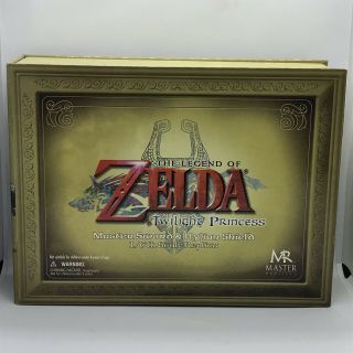 The Legend of Zelda Twilight Princess 1/6th Scale Master Sword Hylian Shield 2