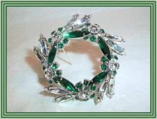 Sherman Emerald Green & Clear - Five Flower Tiered Wreath Motif Cluster Brooch Nr