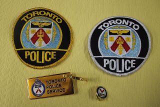 Us Police - Set Of 4 Toronto Police Badges (2 Patches - 1 Keyring - 1 Brooch) -
