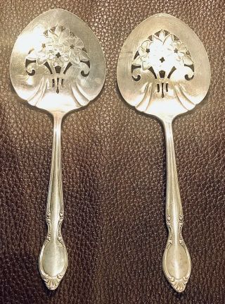 2 Vintage Wm Rogers 1954 Mountain Rose Pattern 7 3/4 " Silverplated Tomato Server
