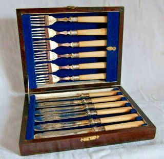 Vintage Wooden Cased Set Of 6 Fish Knives & 6 Forks - Epns