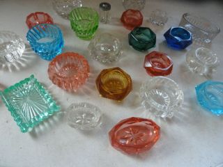 24 x Late Victorian / Early 1900 ' s Cut & Pressed Coloured Glass Salts 3