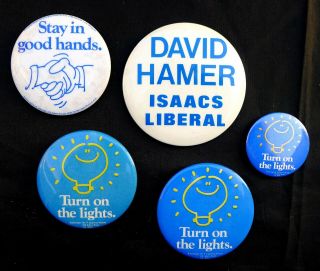 17 1970s AUSTRALIAN LABOR & LIBERAL PARTY POLITICAL SLOGAN ELECTIONEERING BADGES 2