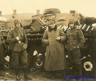Best Bundled Wehrmacht Troops In Russian Winter By Pzkw.  Iii Panzer Tank