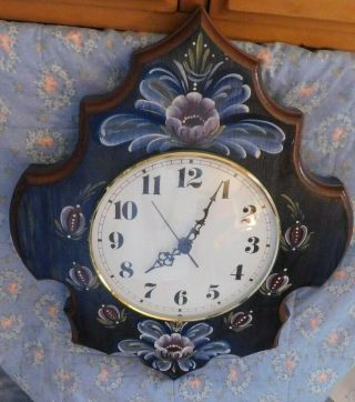 Tole Painted Clock 16 " X14 " - Wood Swedish Art - Grannas A Olssons Hemslöjd Htf