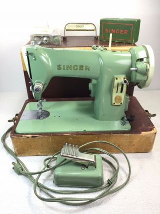Vintage Singer Sewing Machines Minty Green 185k W Case And Extra Accessories