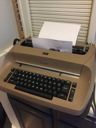 Ibm Selectric Typewriter Model 1 1960’s With Cover