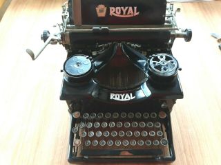 Royal 10 Vintage Typewriter Beveled Glass Sides Low